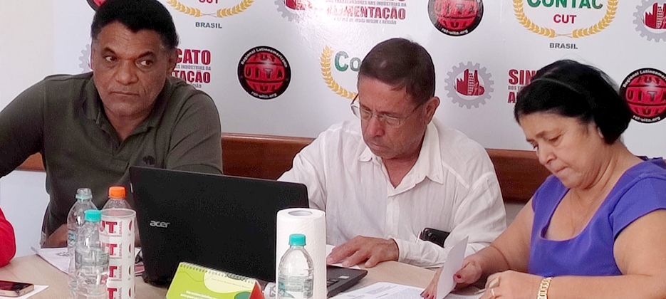 Assinada a Convenção Coletiva do setor de Ração